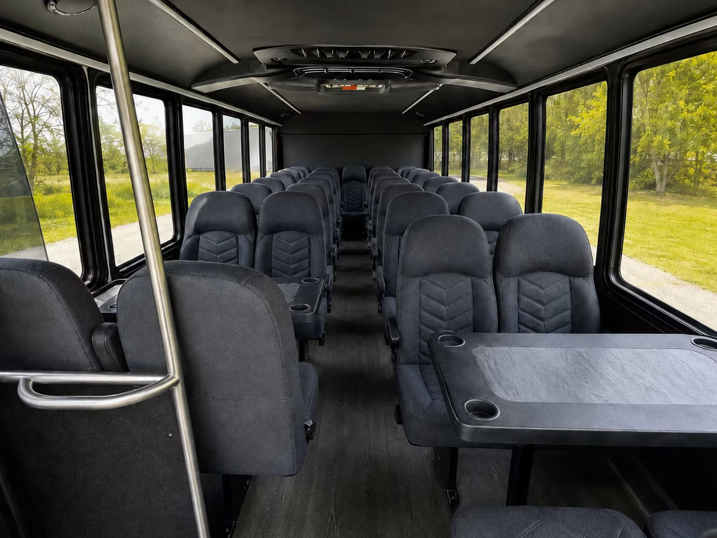 cambridge 18 passenger minibus rental