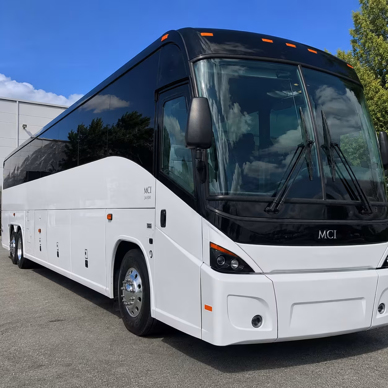cambridge charter bus rental fleet