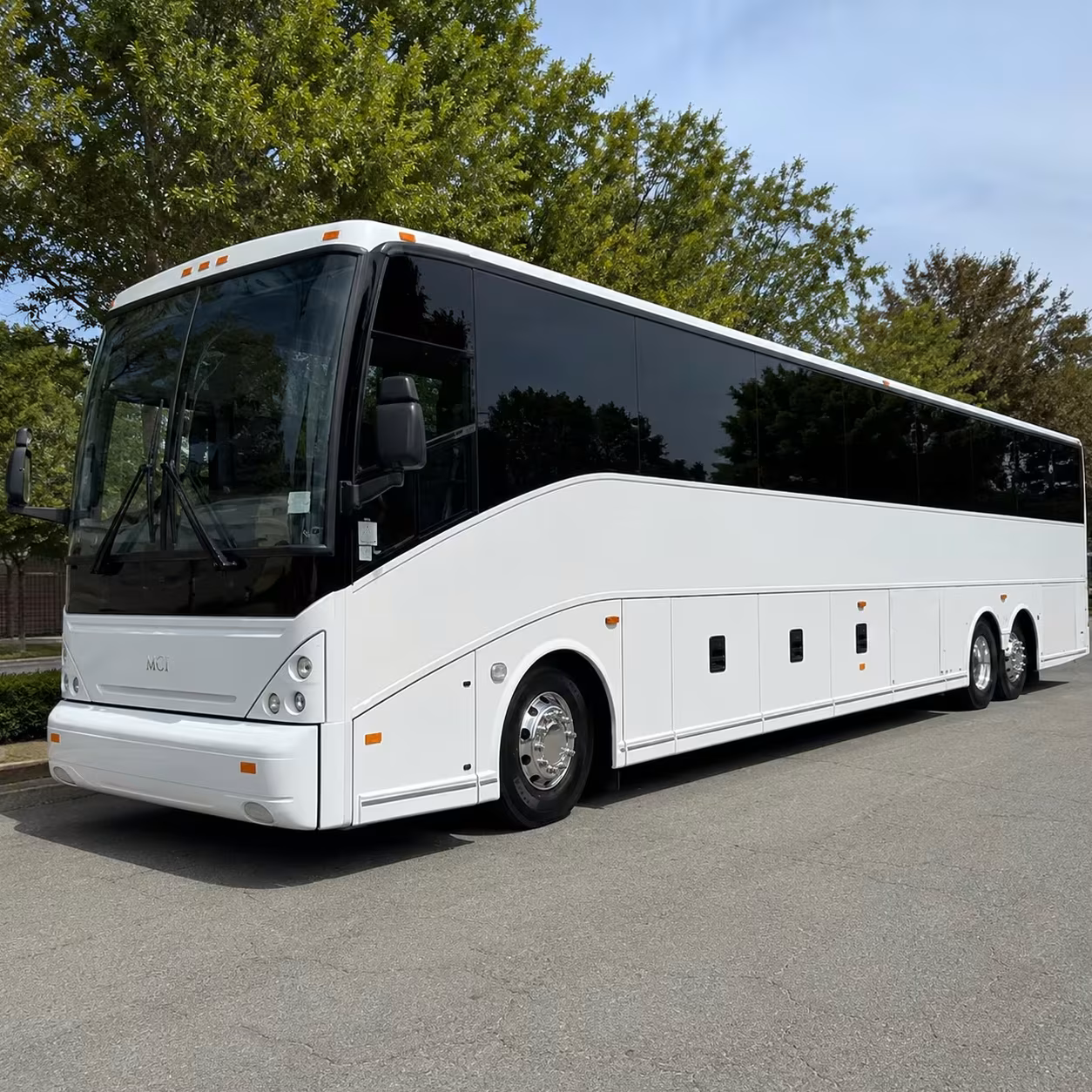 long distance charter buses for harvard and mit groups in cambridge